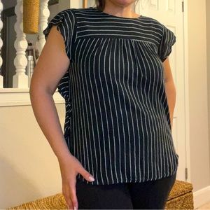 WORLD MARKET black and white ethnic top Sz L/XL